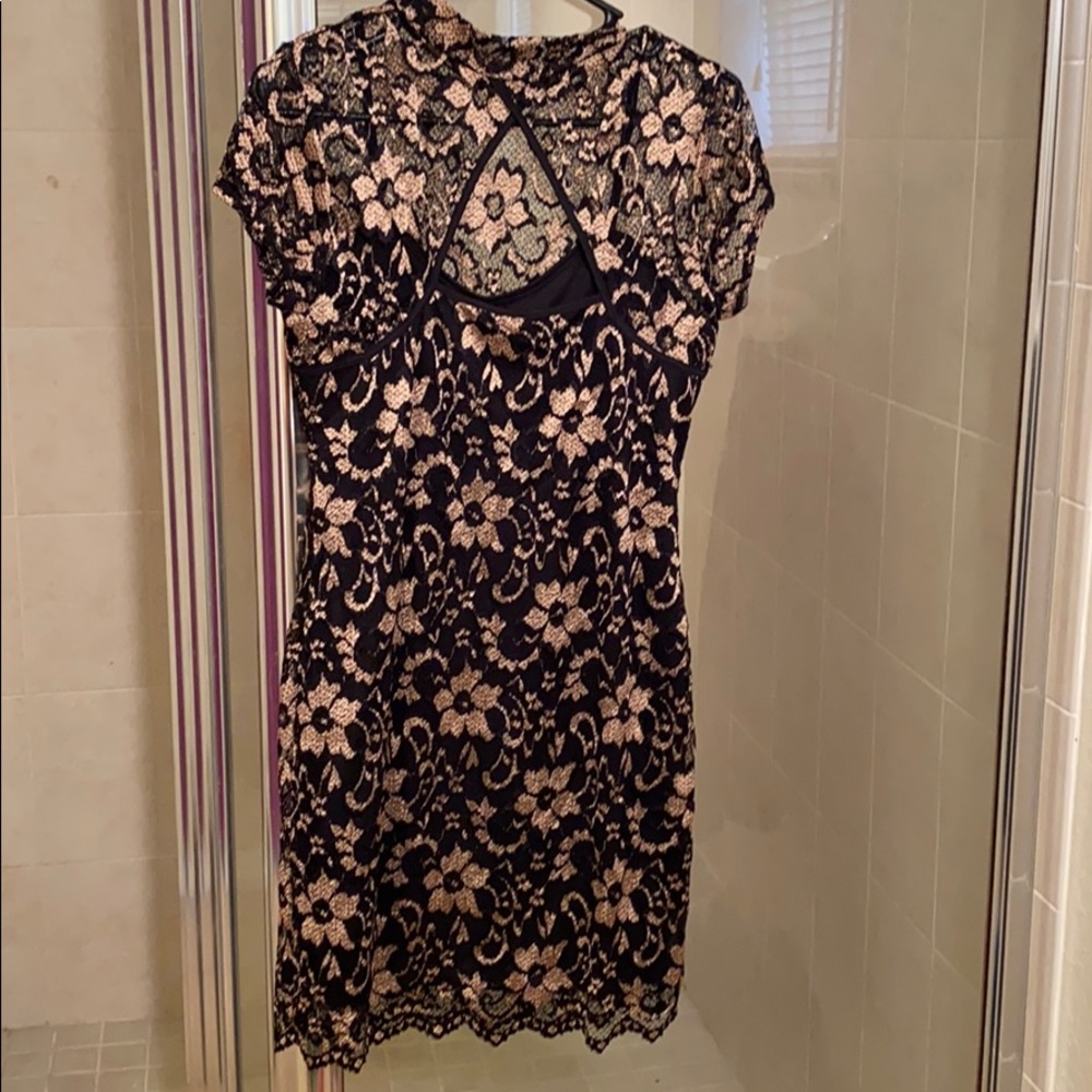 Dress - Picture 2 of 3